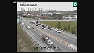 Tolldreiste Rückwärtsfahrt auf dem Highway