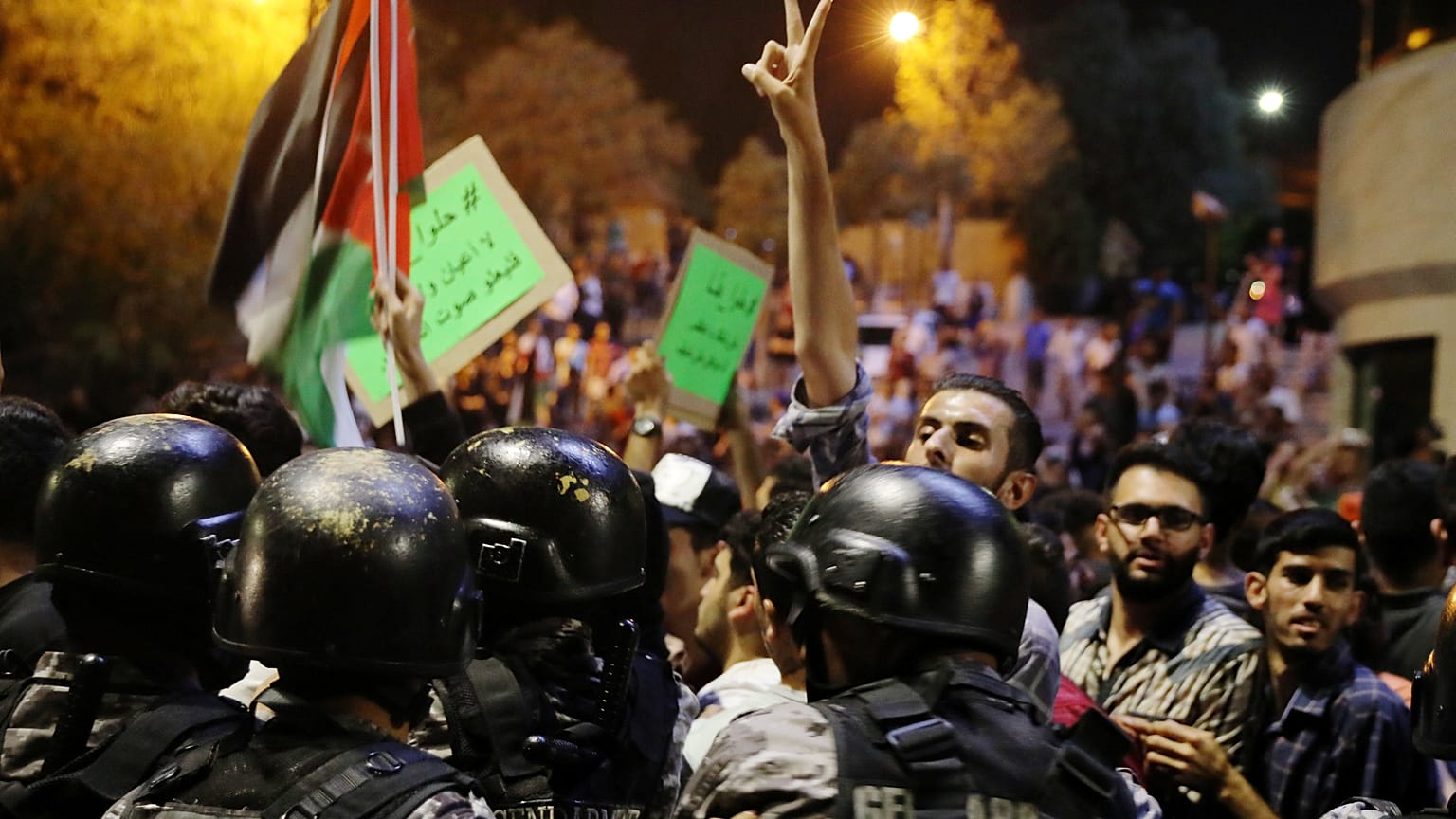 Jordanien: Regierung will umstrittene Steuerreform zurückziehen 