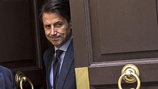 Giuseppe Conte già tra le statuette di San Gregorio Armeno