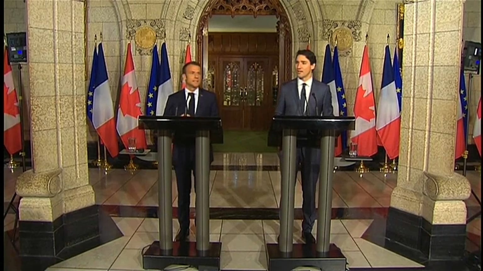 Macron abre G7 a equacionar G6