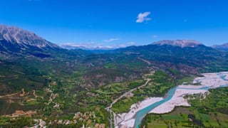 Ο επίτροπος Στυλιανίδης επισκέπτεται την Κοιλάδα του Αχελώου