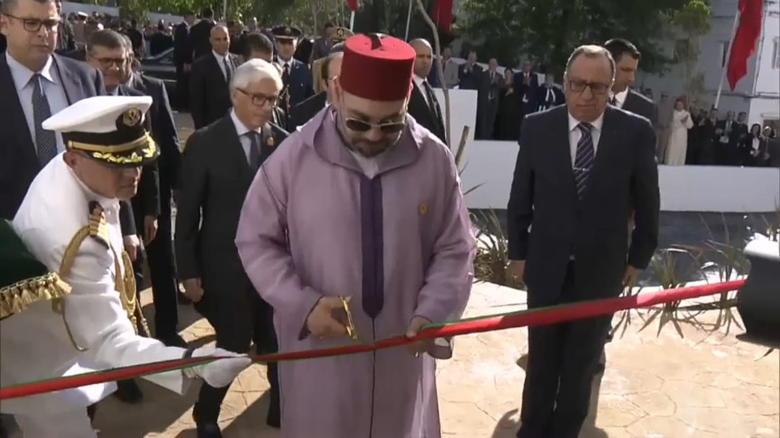العاهل المغربي يدشن مركزا لطب الإدمان بطنجة 
