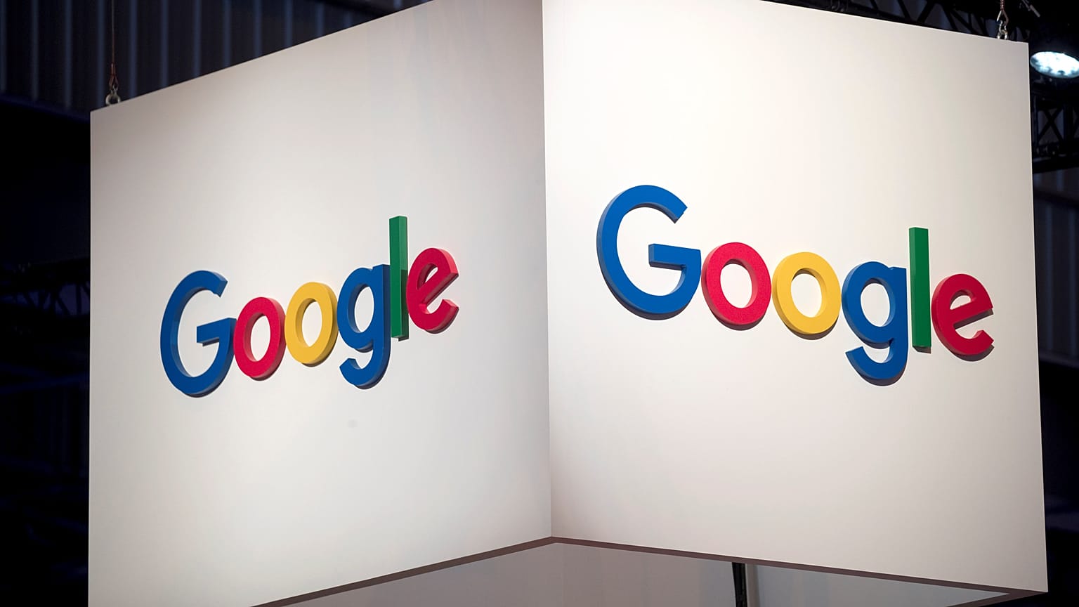 Η Google δεσμεύεται ότι δεν θα χρησιμοποιήσει τεχνητή νοημοσύνη σε οπλικά συστήματα