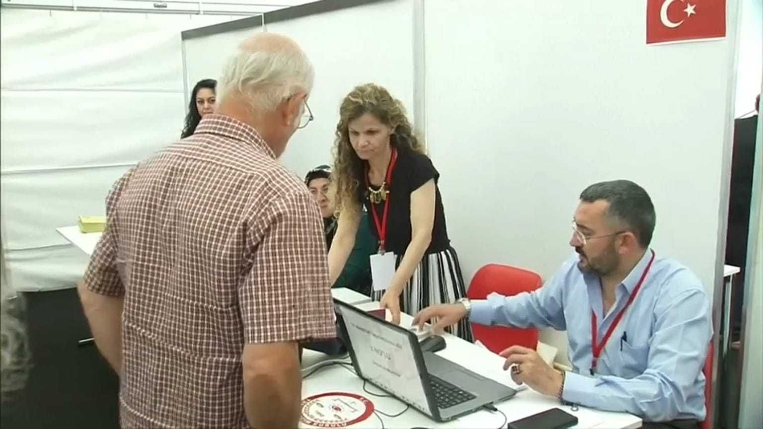 Turchia verso le elezioni - Il voto dei turchi in Germania