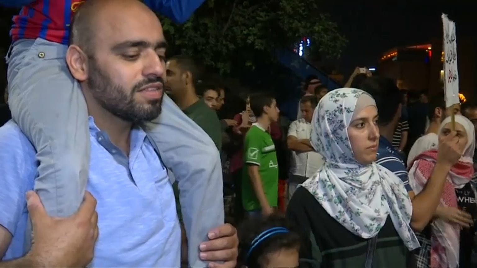 تعرف على قصة أسرة أردنية في مظاهرات عمان