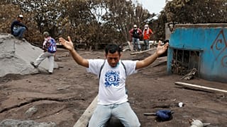Vulcão de Fogo: desespero entre familiares de desaparecidos
