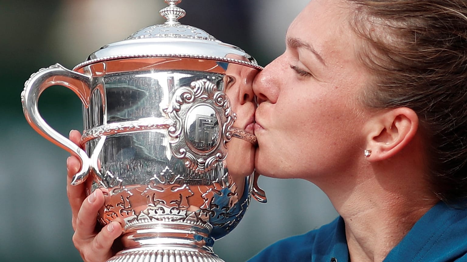 Simona Halep reine de la terre, Stephens battue