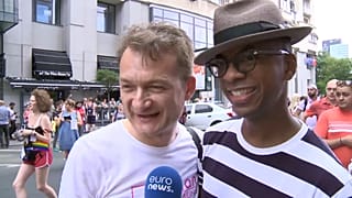 Pride Parade Bucharest: Adrian Coman & Claibourn Hamilton feiern mit