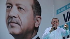 Ο Ερντογάν «εξολοθρεύει» τους αντιπάλους του!