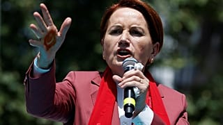 Akşener: AK Parti bana 'güçlü' başbakan yardımcılığı teklif etti