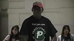 Dennis Rodman não podia faltar