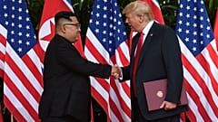 Trump y Kim, una imagen para la historia