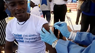 Kísérleti vakcinával az ebola ellen