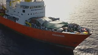  Aquarius "разгрузят" и направят в Валенсию   