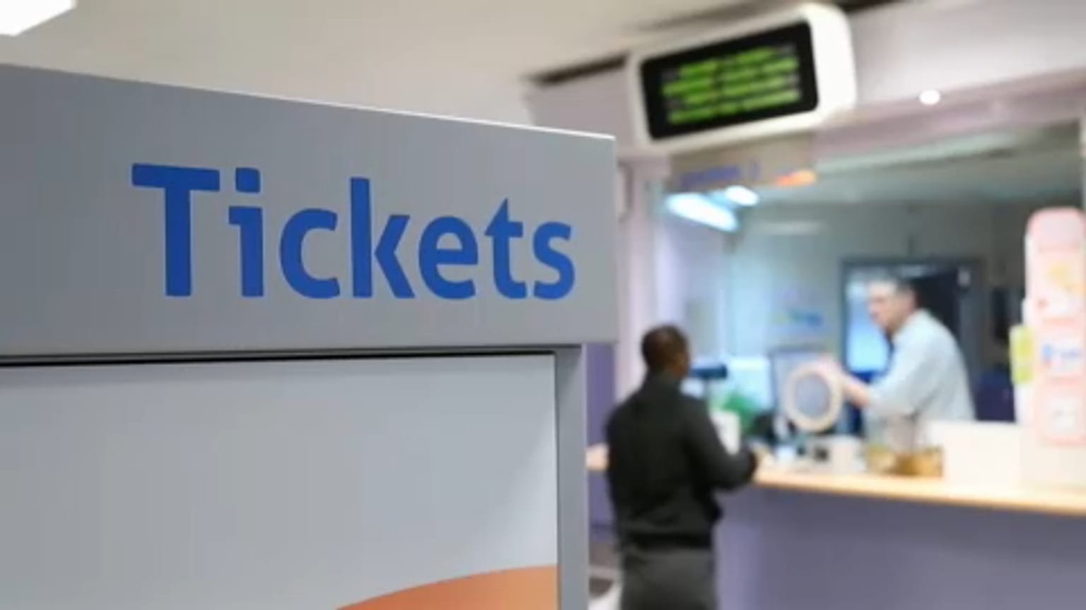 EU-Kommission spendiert 18-jährigen kostenlose Bahntickets