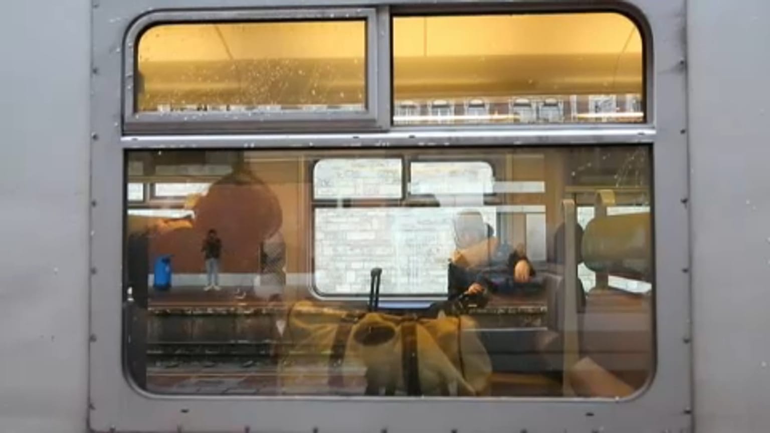 In viaggio gratis per l'Europa: arriva il pass ferroviario per i giovani europei