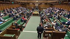 Átment May brexit-javaslata a brit parlamenten
