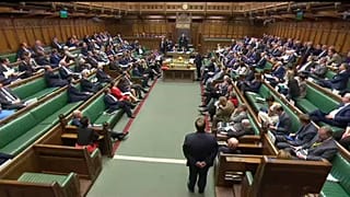 Átment May brexit-javaslata a brit parlamenten