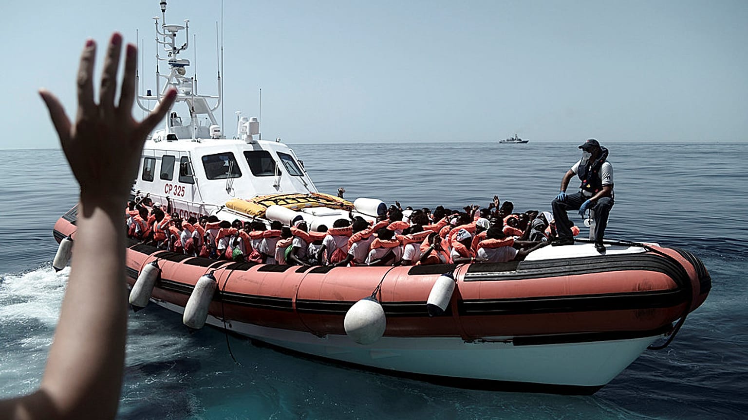 Úton az Aquarius – exkluzív riport a fedélzetről