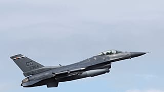 Suudi Arabistan Yemen'de geniş çaplı operasyon başlattı