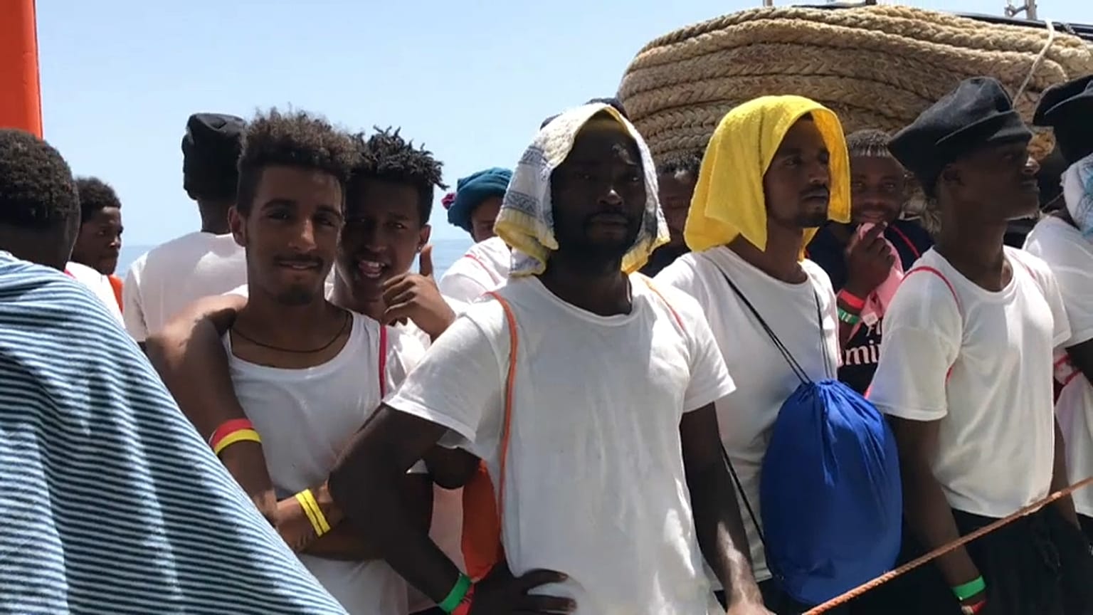 El Aquarius, de camino a España