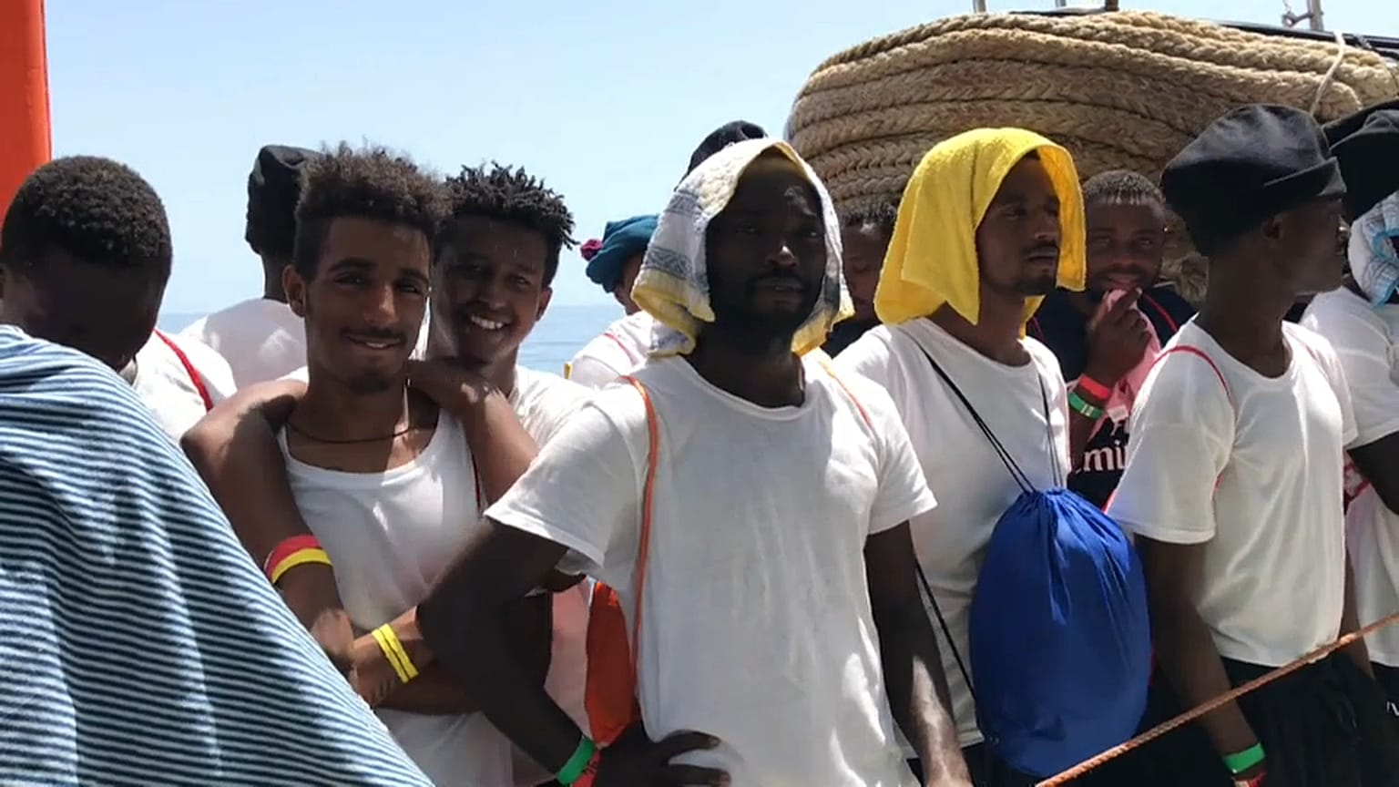 L'odissea dell'Aquarius in rotta verso la Spagna