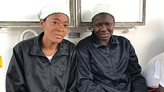 Des passagers dans l'attente, à bord de l'Aquarius