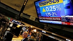 Δεύτερη άνοδο των επιτοκίων μέσα στο έτος αποφάσισε η FED 