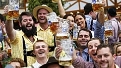 3500 Ft lesz egy korsó sör az Oktoberfesten 