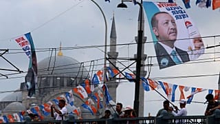 استطلاع يظهر تراجع شعبية إردوغان واضطراره لجولة انتخابات ثانية