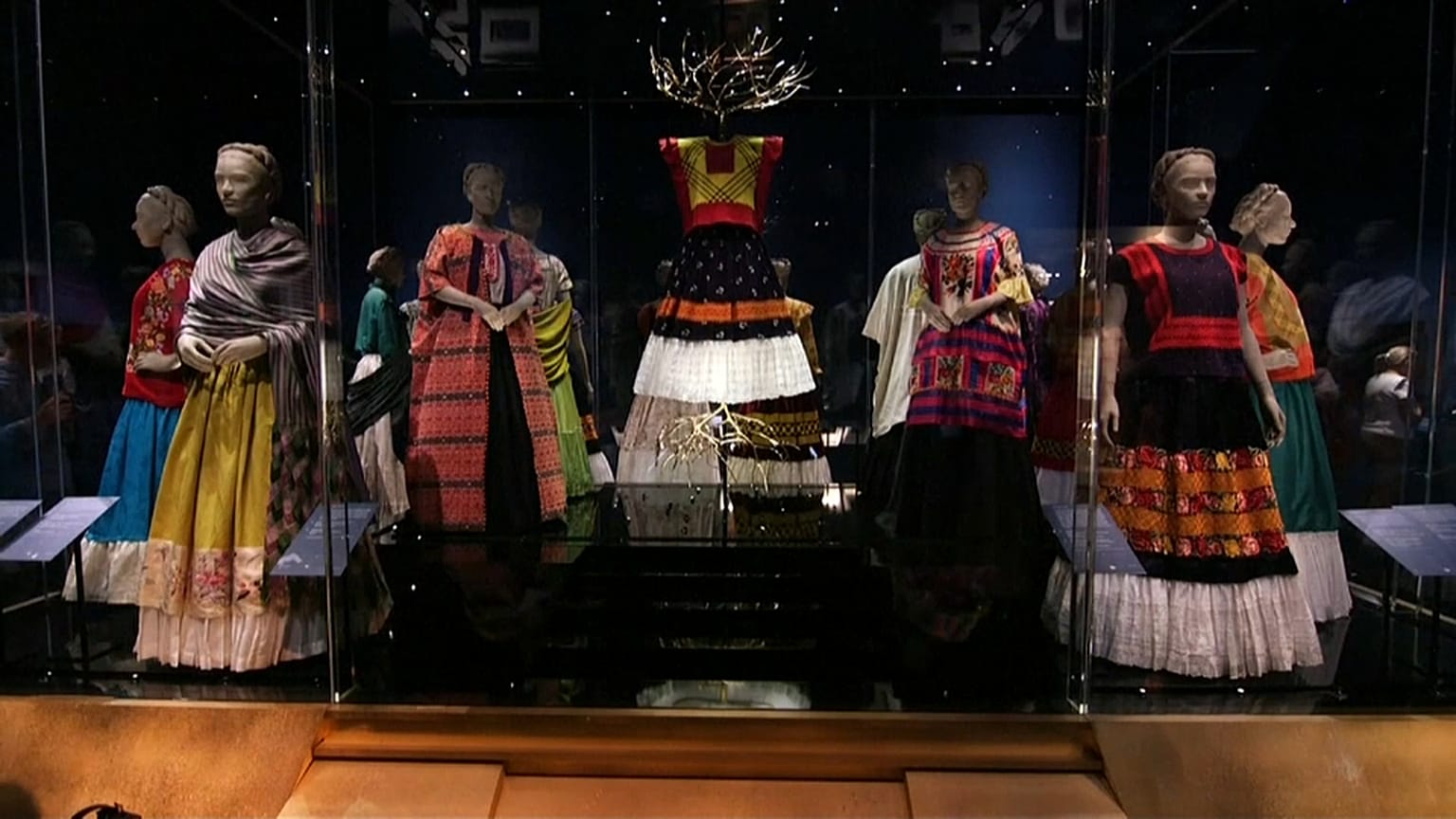Objetos pessoais de Frida Kahlo expostos em Londres