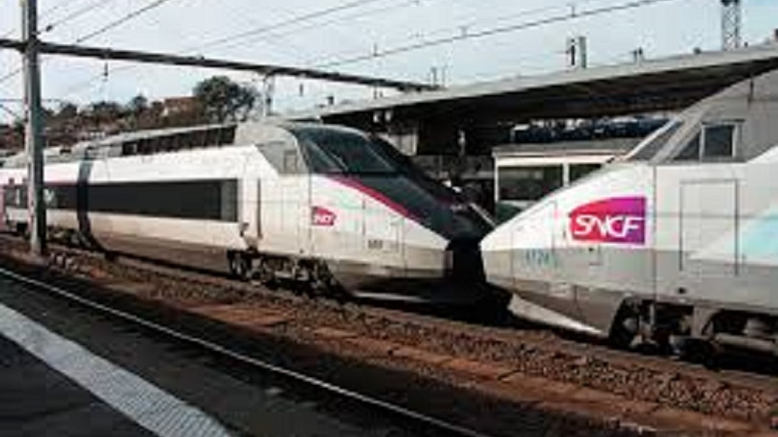  Reform von Frankreichs Staatsbahn SNCF ist durch