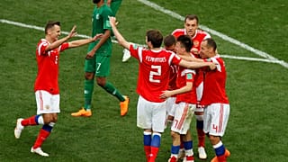 Un festival de buts russes ouvre le Mondial