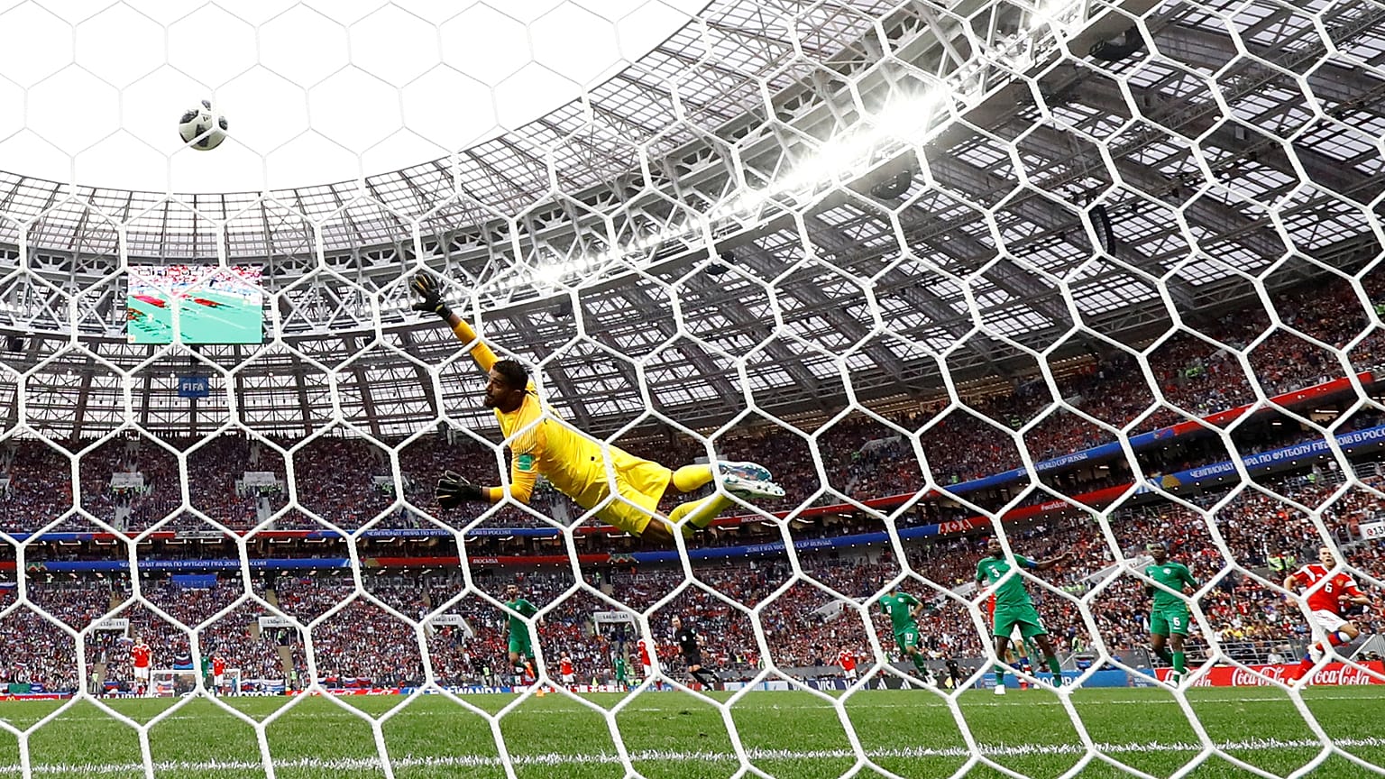 Rusia arrolla a Arabia Saudí en el partido inaugural del Mundial