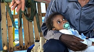 Aquarius verso Valencia: la vita a bordo per migranti e volontari