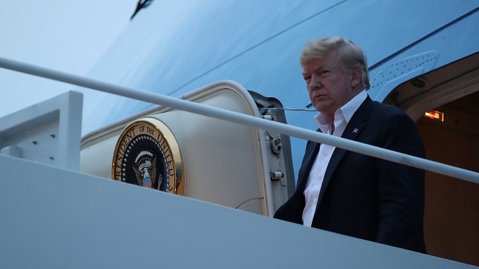 Donald Trump védővámot vet ki a kínai termékekre