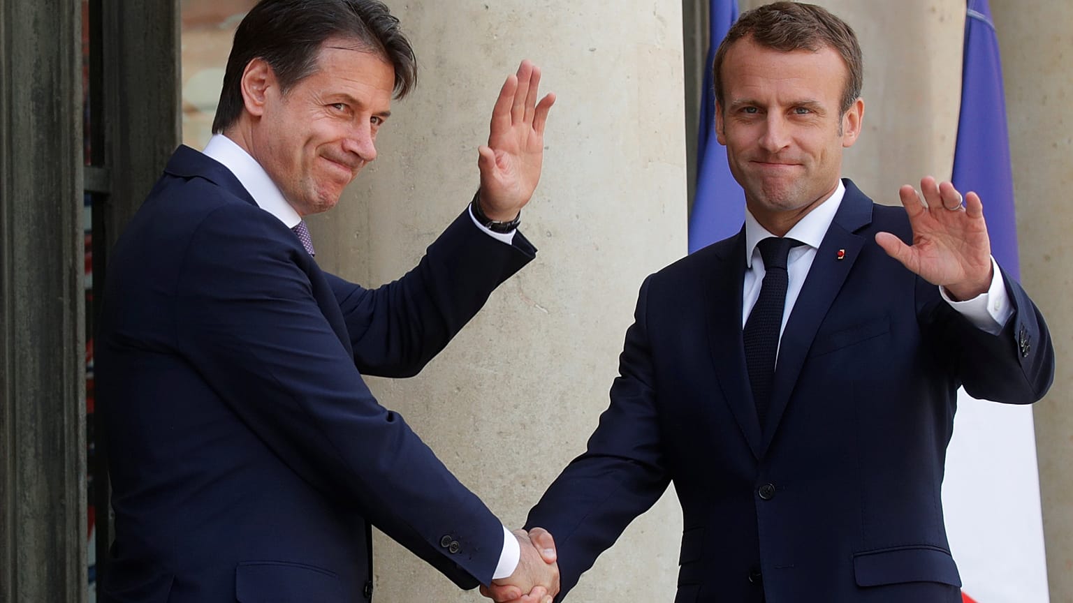 Conte y Macron piden la reforma del sistema de Dublín