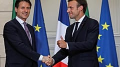 Crise migratória: Macron e Conte defendem reforma de políticas europeias