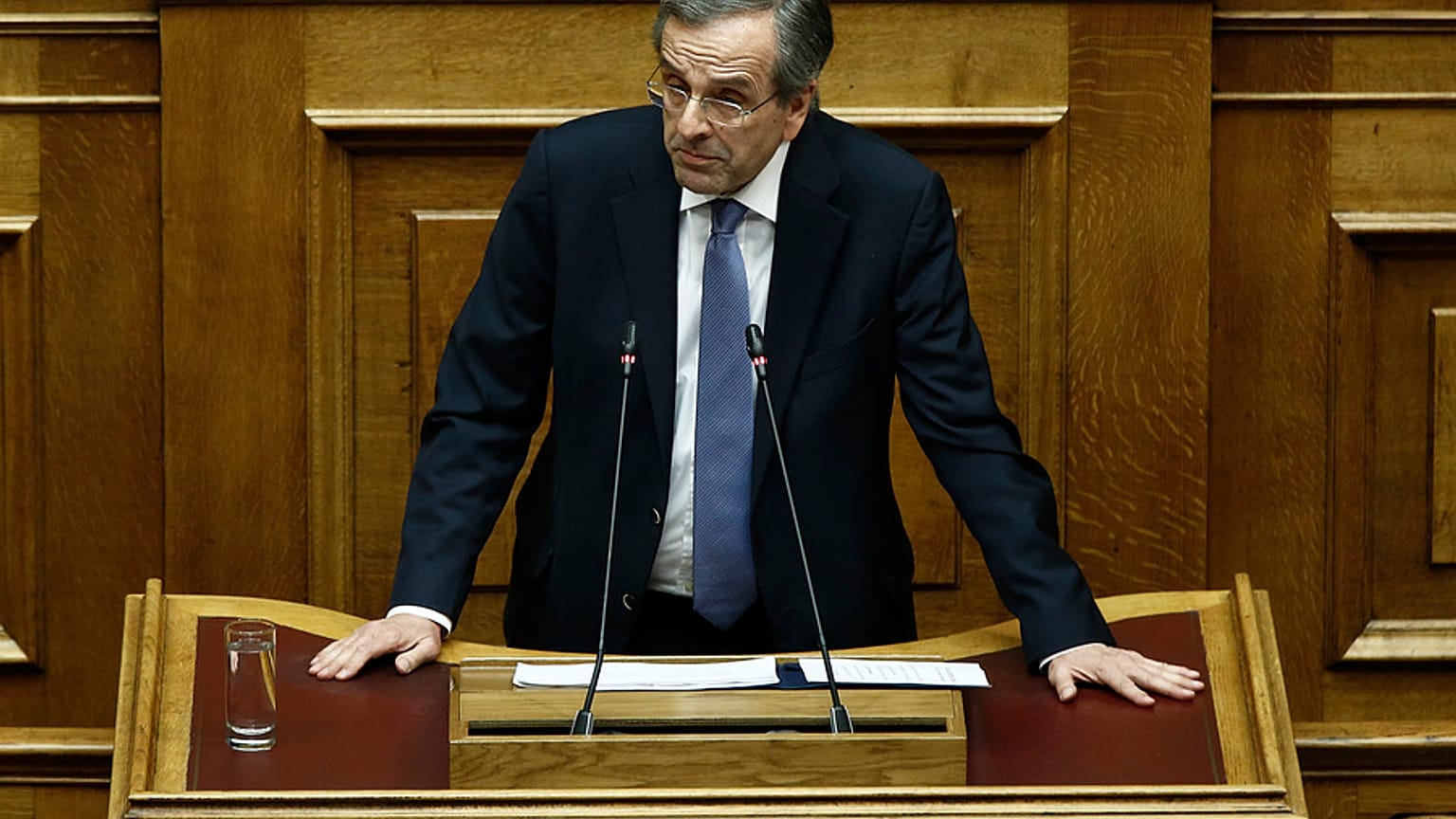Σαμαράς: «Εγώ πολέμησα για το Σκοπιανό, εσείς τα δώσατε όλα»
