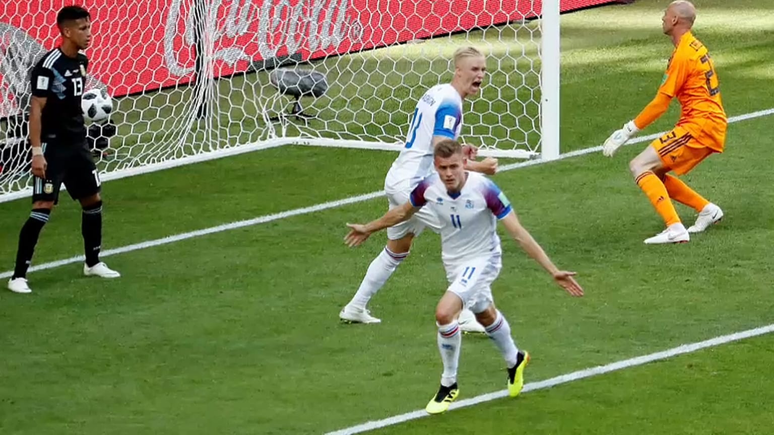 Alfred Finnbogason erzielte den Ausgleich der Isländer gegen Argentinien.