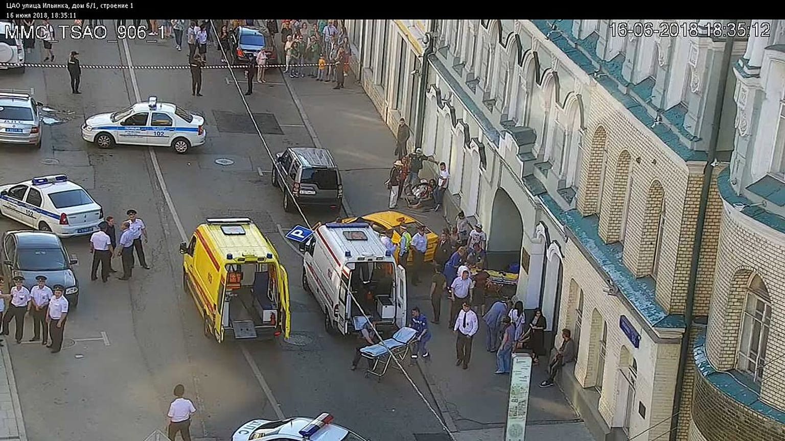 Ocho personas heridas tras ser atropelladas por un taxi en Moscú