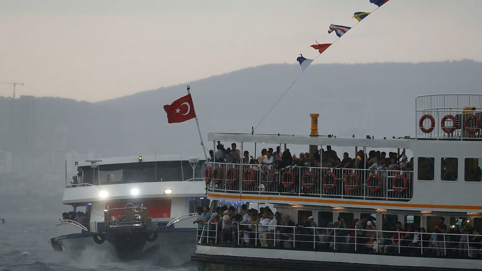 Türkiye sağanak yağışa teslim