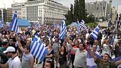 Governo de Alexis Tsipras supera moção de censura