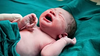 استاندار تهران پدیده «پیش‌فروش نوزاد» در پایتخت را تائید کرد