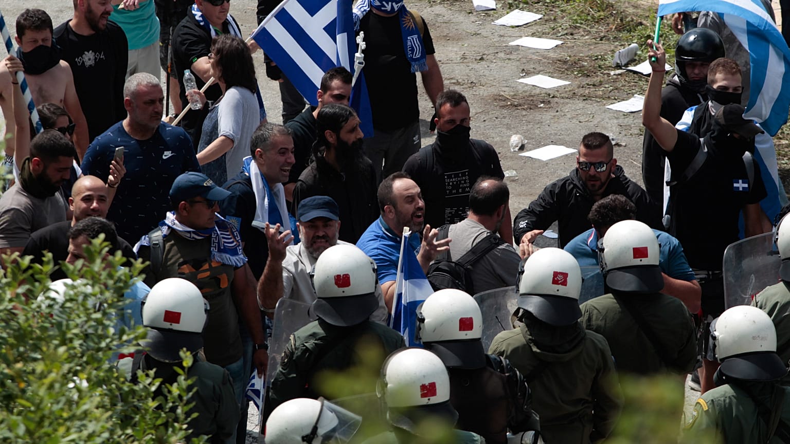 Eπεισόδια στη συγκέντρωση κατά της συμφωνίας στις Πρέσπες 