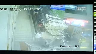 Leszakadt a mennyezet a kínai turista központban
