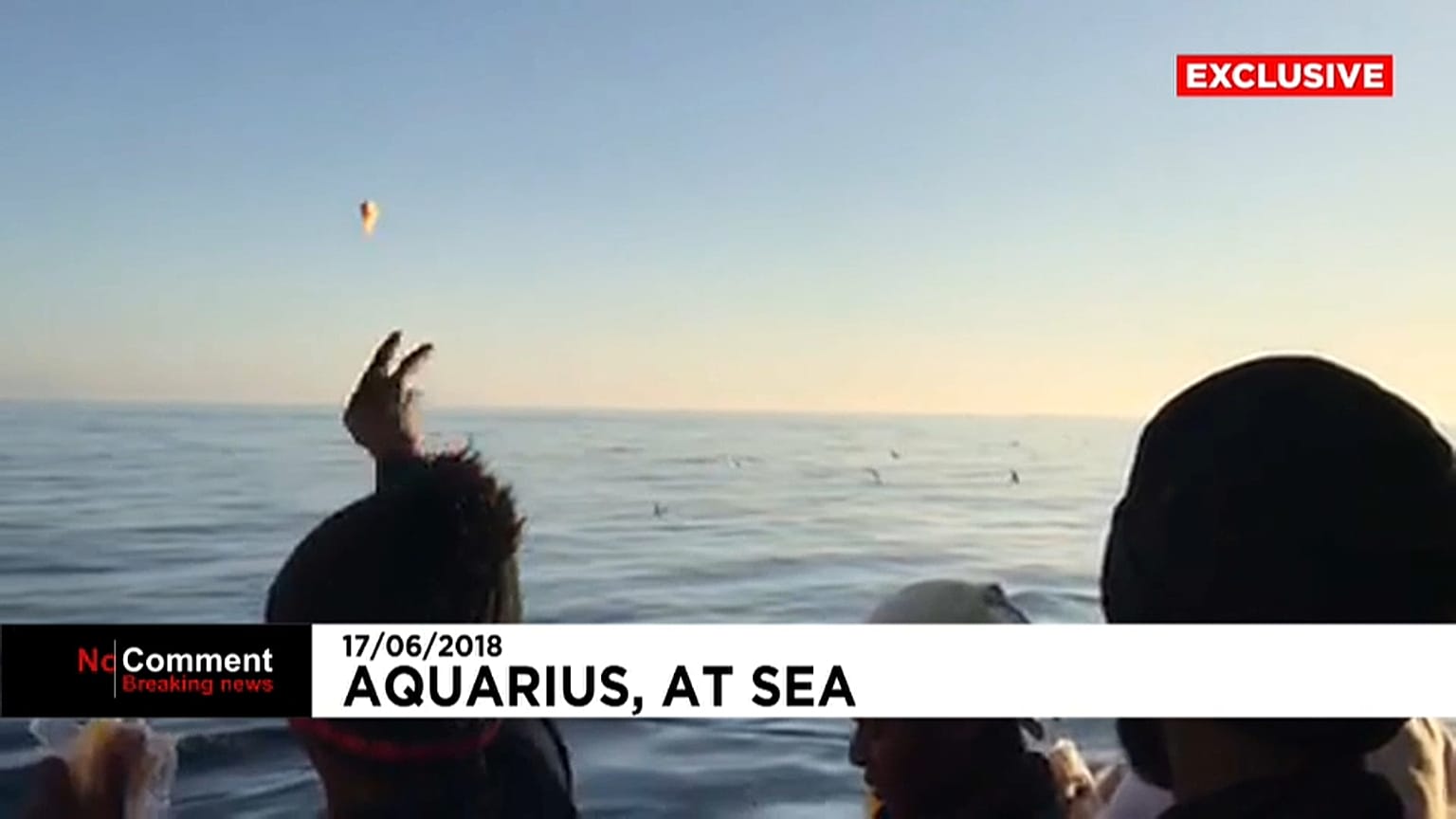 Esperando la costa en el Aquarius