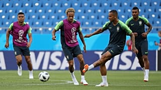Mondial 2018 : la Seleçao entre en scène face à la Suisse
