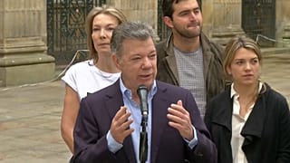 El "abuelo" Juan Manuel santos tras votar: "Colombia está cambiando para bien"