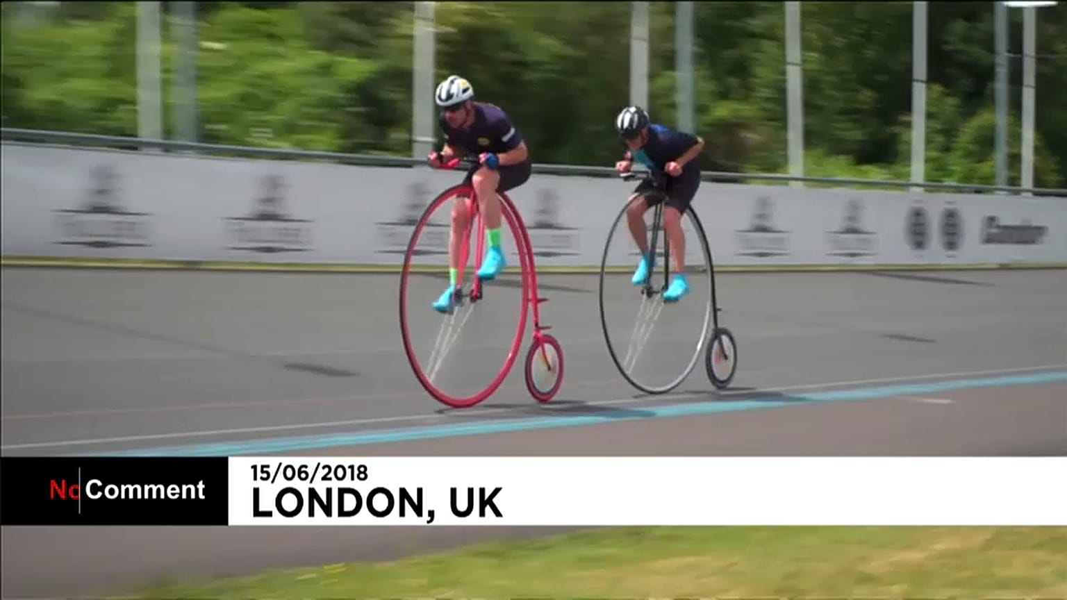 Mark Beaumont, nouveau détenteur du record britannique de l'heure, en grand-bi